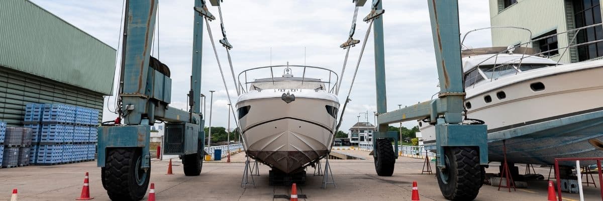 Ship chandler supply services